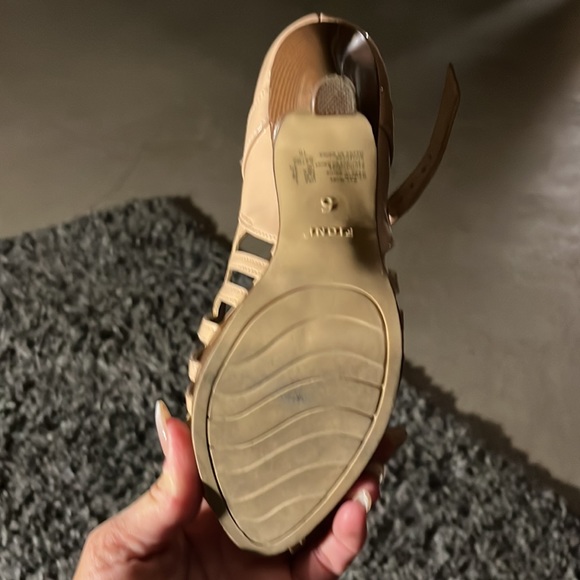 Dressy shoes - Picture 3 of 4